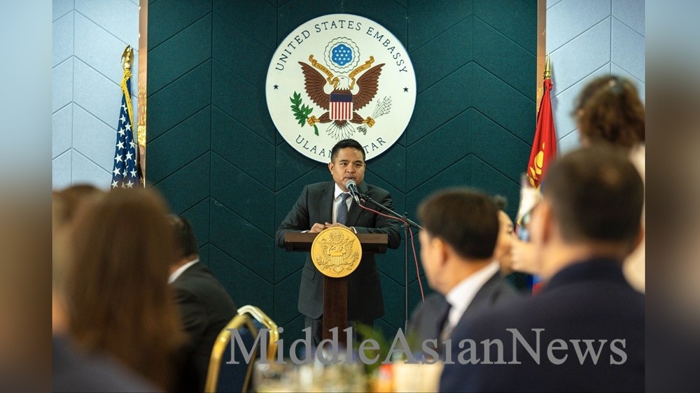 посол Ричард Буанган