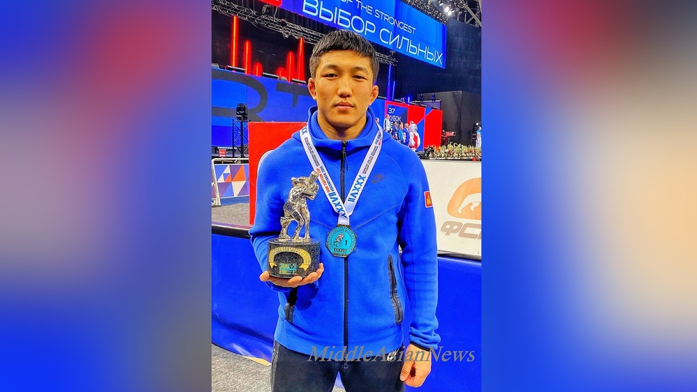 Мөнх-Эрдэнэ Батхуяг