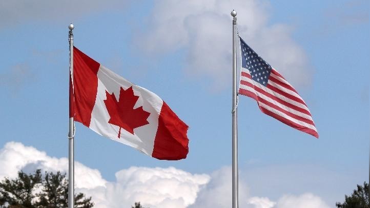 Вино, цемент и клюшки: США вводят 50-процентные пошлины на ряд товаров из Канады