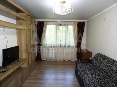 Продаю 3-комнатную квартиру, 58кв. м., этаж - 1/4, 4 мкр, Донецкая/Каралаева.