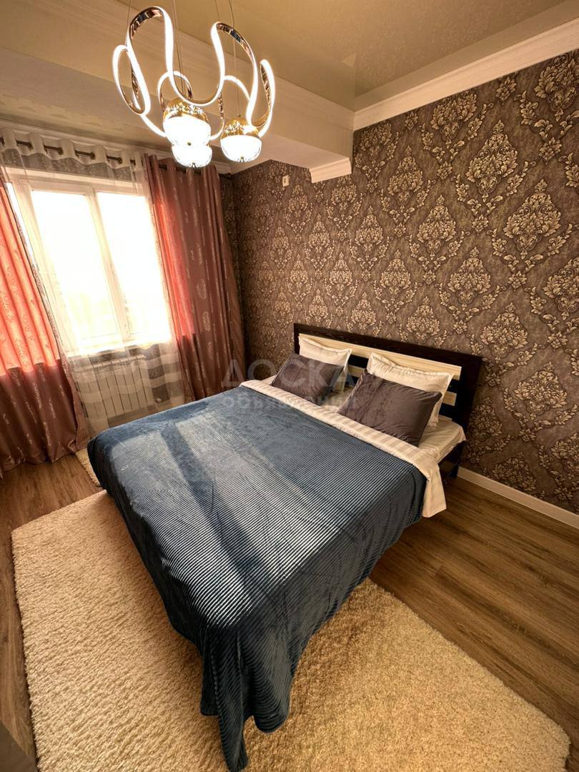 ПОСУТОЧНО СДАЮ Элитные 1,2,3, и 4-х комнатные квартиры в центре Бишкека. Звони +996 554 334 545