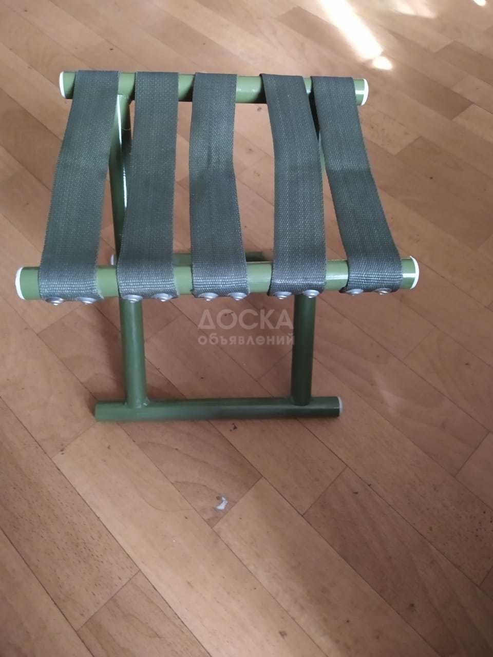 продаю раскладные стульчики разные.