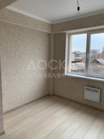 Продаю 1-комнатную квартиру, 28кв. м., этаж - 1/3, Кулиева/Рыскулова .