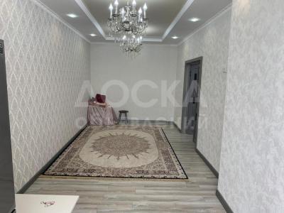 Продаю 1-комнатную квартиру, 48кв. м., этаж - 7/10, Боконбаева/Исанова.