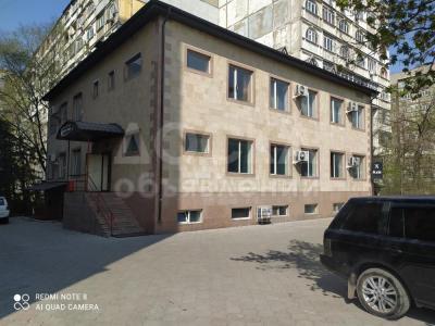 Сдаю здание 660кв. м., Центр. Линейная - Усенбаева.