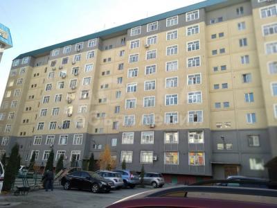 Продаю 2-комнатную квартиру, 68кв. м., этаж - 5/9, Ахунбаева/Мира.