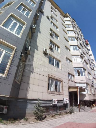 Продаю 2-комнатную квартиру, 120кв. м., этаж - 3/10, Боконбаева/Исанова.