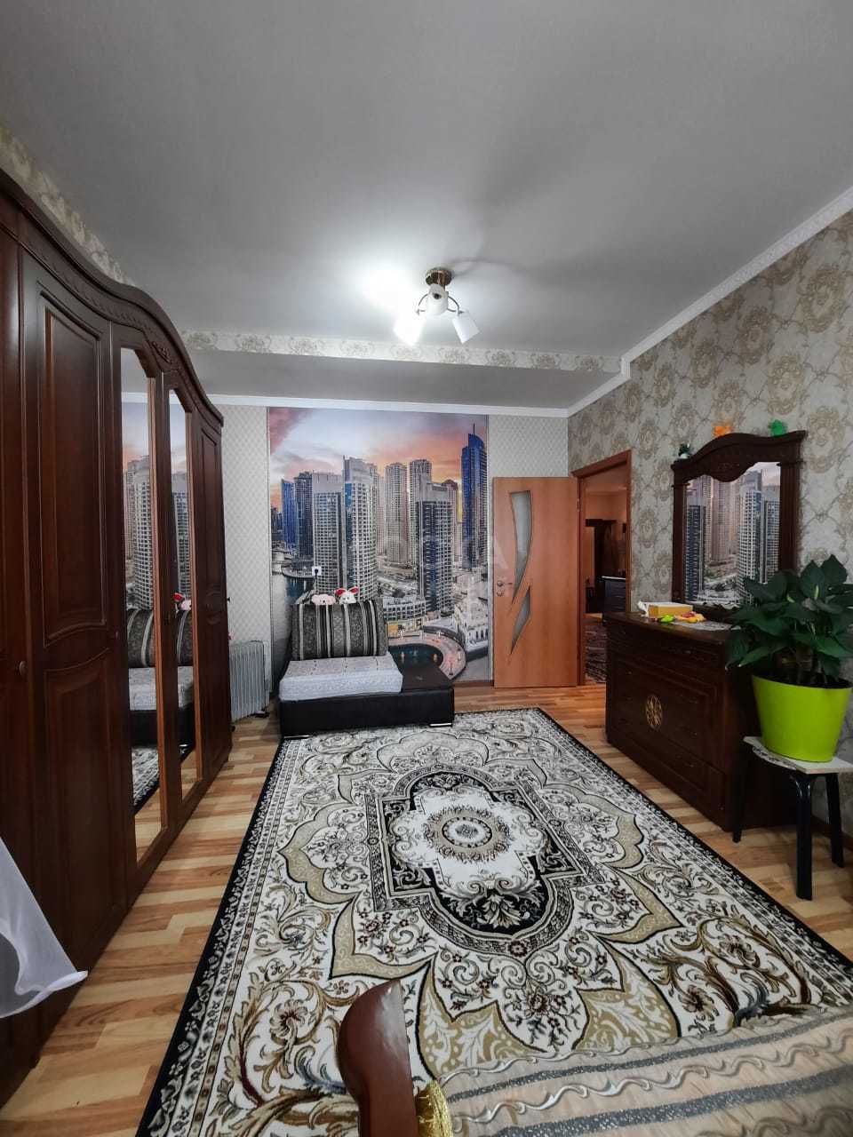 Продаю 3-комнатную квартиру, 115кв. м., этаж - 5/7, Ахунбаева/Чапаева.