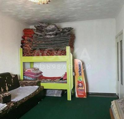 Продаю 1-комнатную квартиру, 35кв. м., этаж - 9/9, Улан.