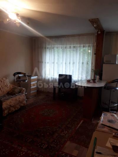 Продаю 2-комнатную квартиру, 42кв. м., этаж - 1/4, Шакирова/Токтоналиева.