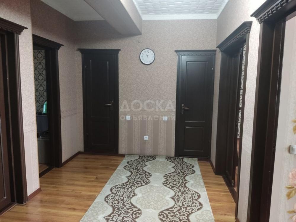 Сдается 3х ком ЭЛИТНАЯ квартира 
 Ахунбаева \  Чапаева
7\10этаж 
 С мебелью полностью
700долл 
400долл депозит