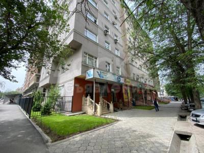 Продаю 2-комнатную квартиру, 76кв. м., этаж - 6/9, Исанова Абдымомунова.