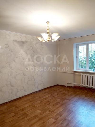 Продаю 2-комнатную квартиру, 43кв. м., этаж - 1/4, Токтоналиева/Жаманбаева .