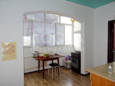 Продаю 1-комнатную квартиру, 52кв. м., этаж - 7/9, Торокула Айтматова 229 / Салиева.