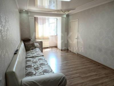 Продаю 3-комнатную квартиру, 50кв. м., этаж - 5/5, Алматинка/Салиева.