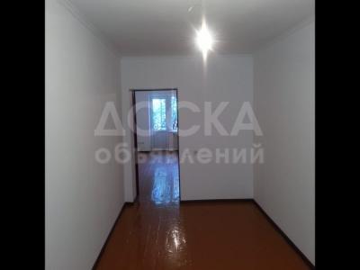 Сдаю 2-комнатную квартиру, 42кв. м., этаж - 2/4, Тыныстанова - Боконбаева .