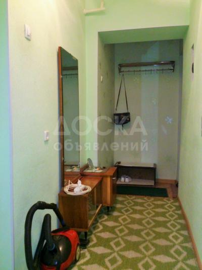 Продаю 1-комнатную квартиру, 32.4кв. м., этаж - 1/4, Ахунбаева 98-в/ Абая .
