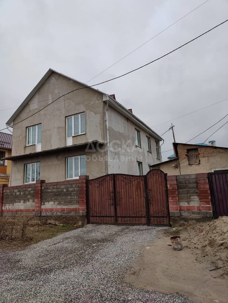 Продаю дом 6-ком. 285кв. м., этаж-2, 8-сот., стена кирпич, Арча-Бешик .