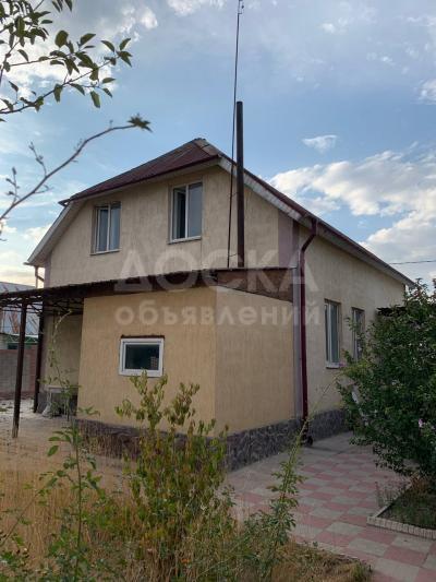 Продаю дом 5-ком. 121кв. м., этаж-2, 5-сот., стена кирпич, Ахунбаева/Тагай-Бий.