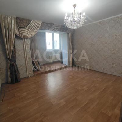 Продаю 3-комнатную квартиру, 100кв. м., этаж - 5/7, Токтогула/Тыныстанова.