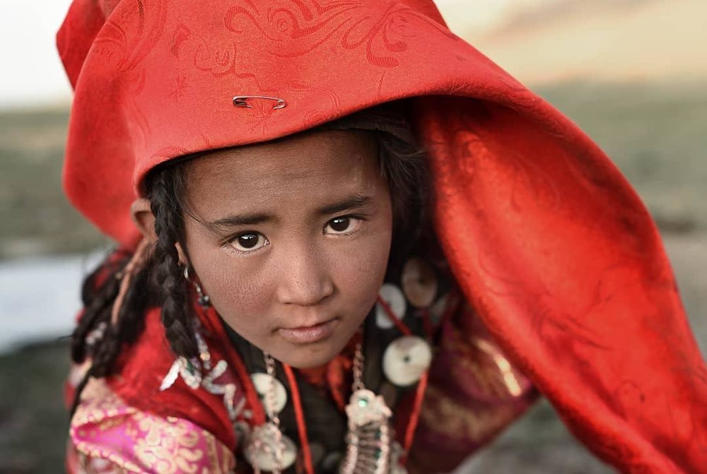 Сайт киргизов. Этнические киргизы. Этническая кыргызка. Кыргызы внешность. Этно кыргыз.