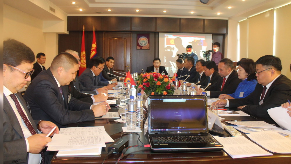 Третье заседание кыргызско-монгольской межправительственной комиссии по торгово-экономическому, научно-техническому и культурному сотр