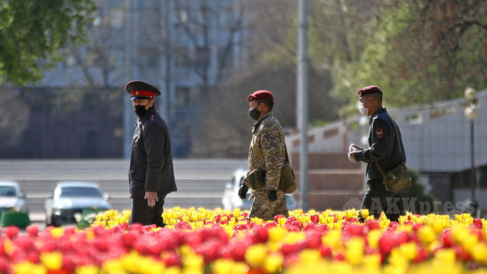 Патруль в период карантина в Бишкеке / АКИpress