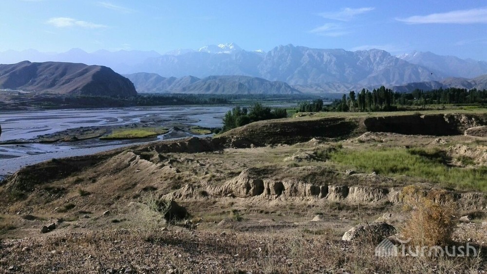 Приграничное село Боз-Адыр в Баткенском районе
