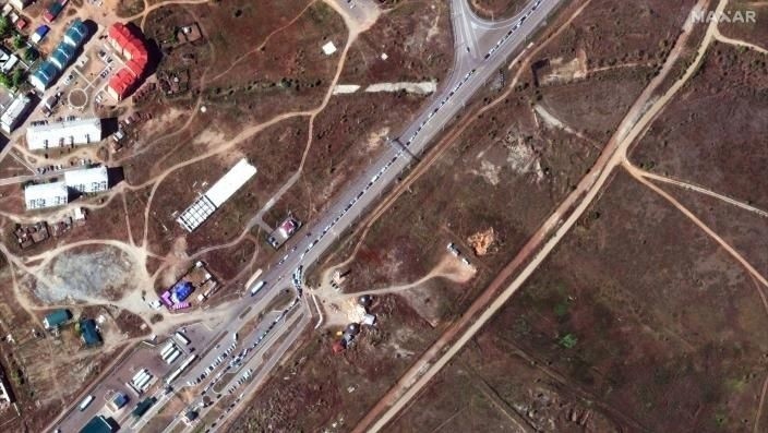 На спутниковом снимке видны пробки на российско-монгольском погранпереходе