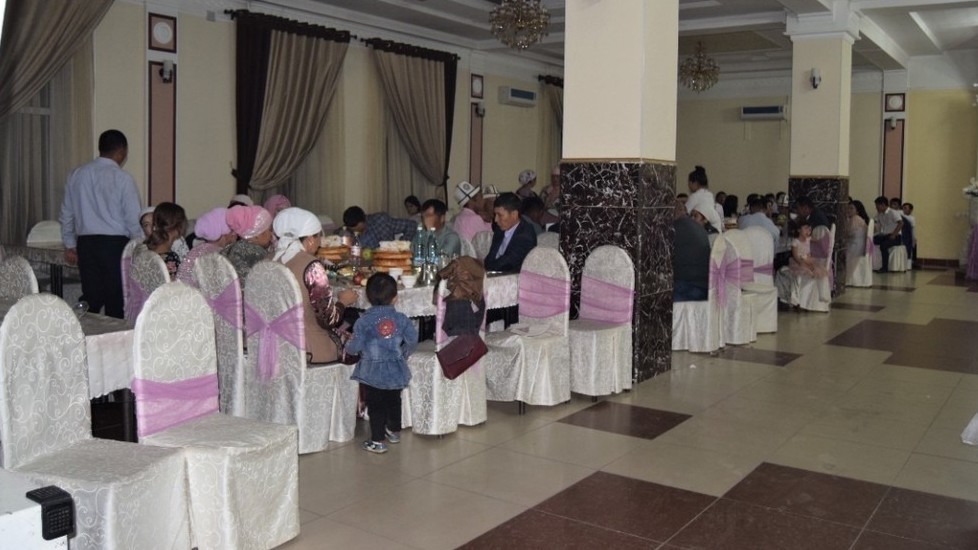 Джалал абад кафе. Достопр кафе джалал абад. Ала-тоо кафе бишкек. Кафе жалал абад бишкек. Гостиница джалал абад.