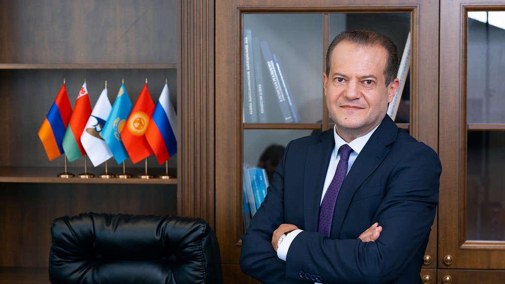 Директор департамента ЕЭК Аркадий Хачатрян