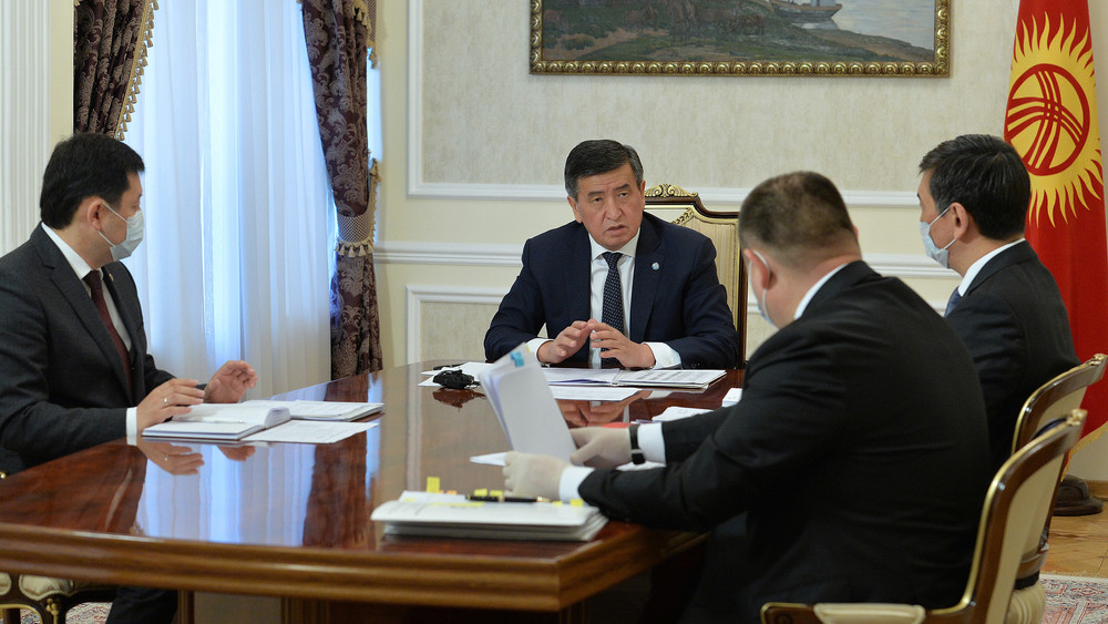 Президент Жээнбеков принял мэра Бишкека и полпреда в Чуйской области