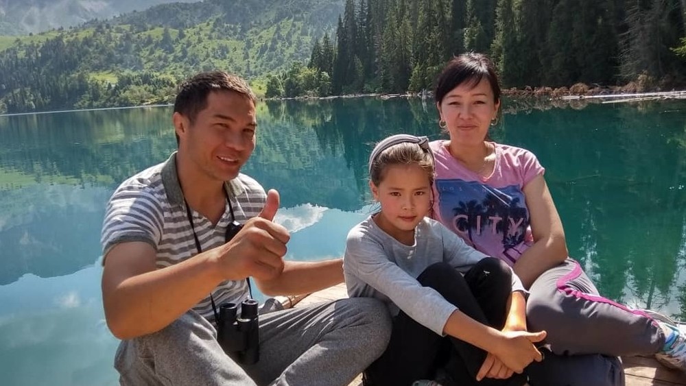 Каныбек Раимкулов с супругой и дочерью