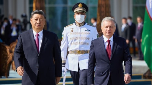 CentralAsia: В Самарканде прошла торжественная встреча лидера Китая (фото, видео) - Vimarsana News
