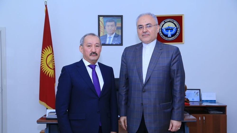 Ректор КНАУ Распек Нургазиев и посол Ирана в Кыргызстане Саид Харрази