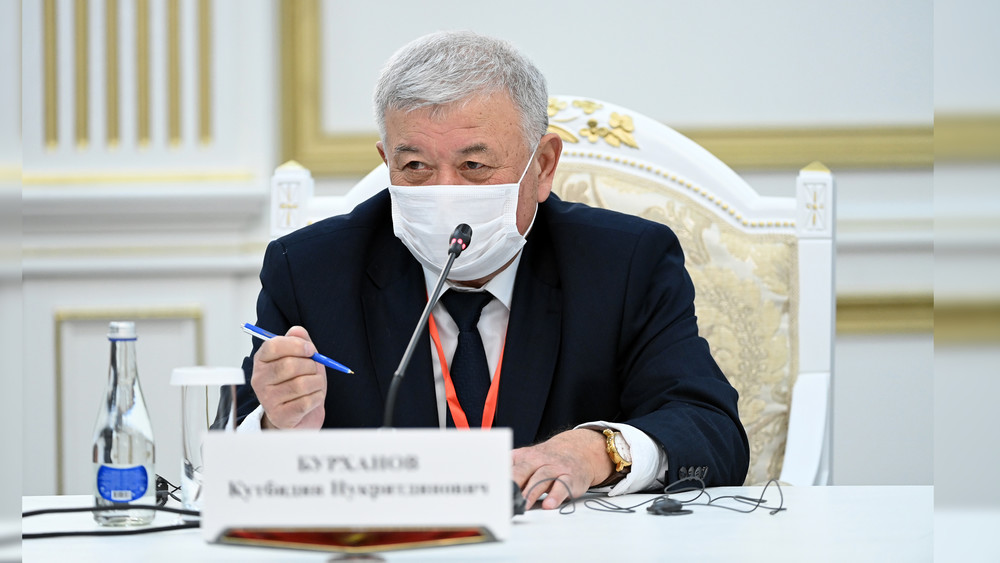 Глава группы Межпарламенской ассамблеи СНГ, председатель Комитета Сената Олий Мажлиса Узбекистана Кутбидин Бурханов