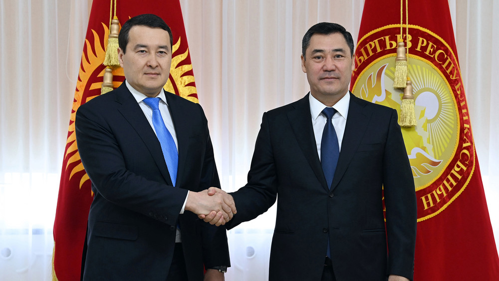 Президент Садыр Жапаров принял премьера Казахстана Алихана Смаилова