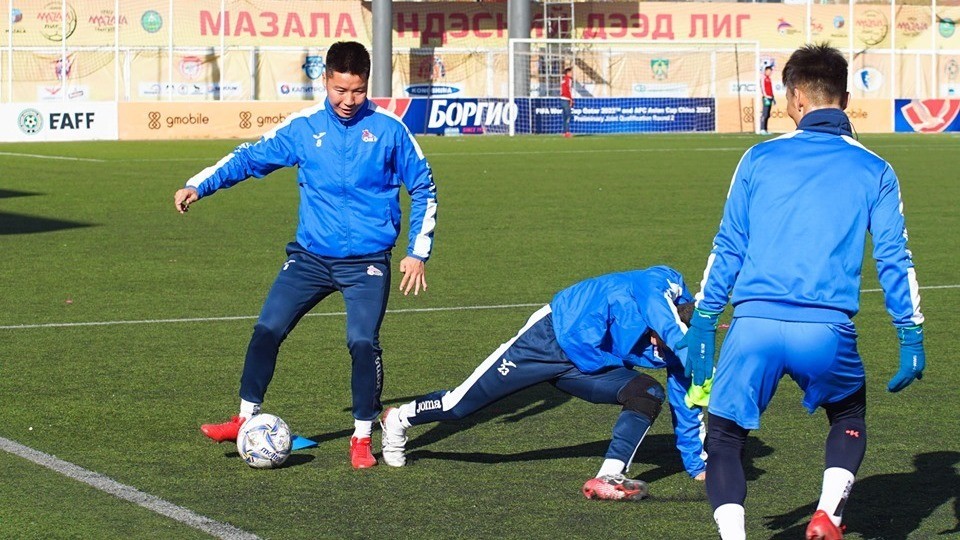 Тренировка сборной Монголии по футболу