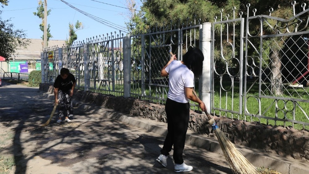 Сотрудники ГУВД и ГРОВД Чуйской области провели субботники – Новости из Кыргызстана – АКИpress - Vimarsana News
