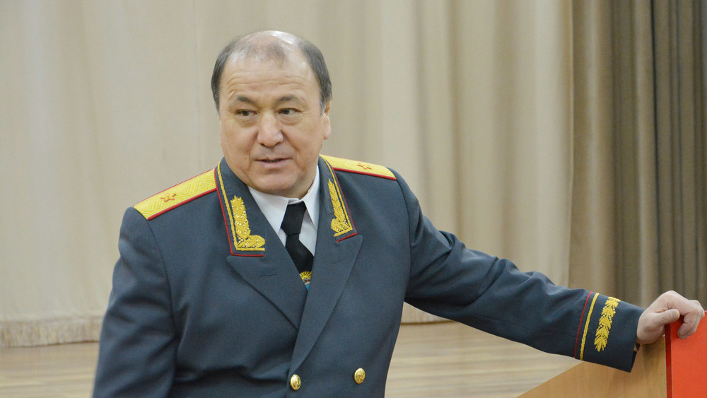 Председатель ГСИН М.Турганбаев поздравил ветеранов УИС с Днем защитника Отечества