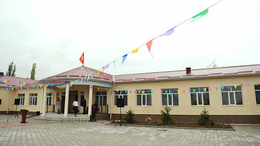 Школа в селе Уч-Эмчек