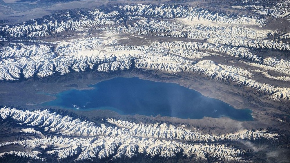 Озеро Иссык-Куль из космоса. Фото – Новости из Кыргызстана – АКИpress