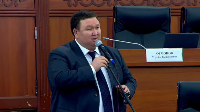 Депутат Мирлан Жеенчороев
