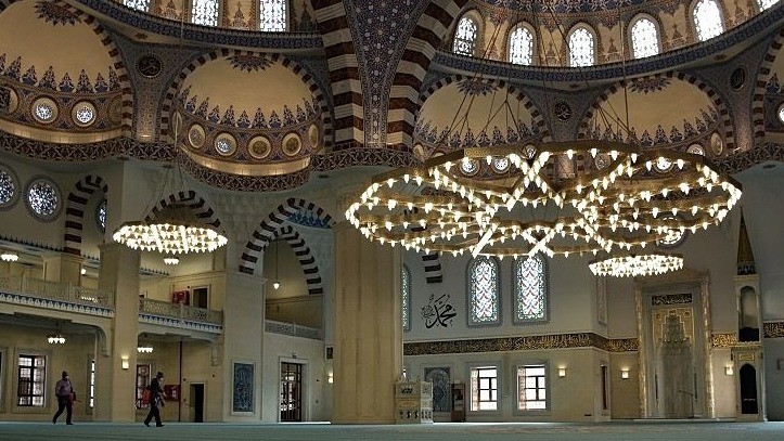 Мечеть на проспекте Жибек Жолу