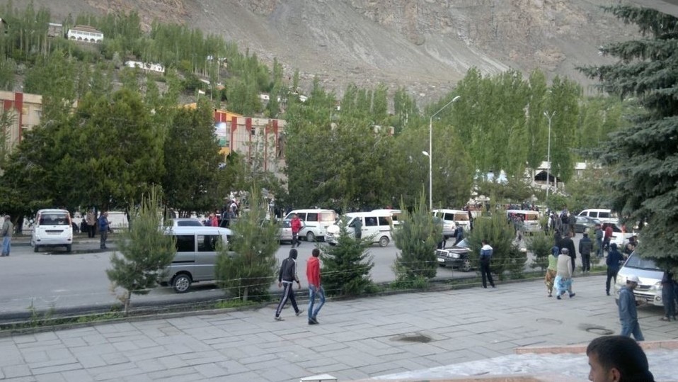 Минсоцтруда и миграции не знает, сколько этнических кыргызов прибыли из Таджикистана на фоне беспорядков в Горном Бадахшане 