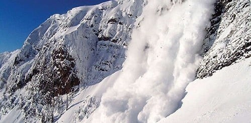 Штормовое предупреждение: 27-29 ноября в горных районах ожидается сход снежных лавин