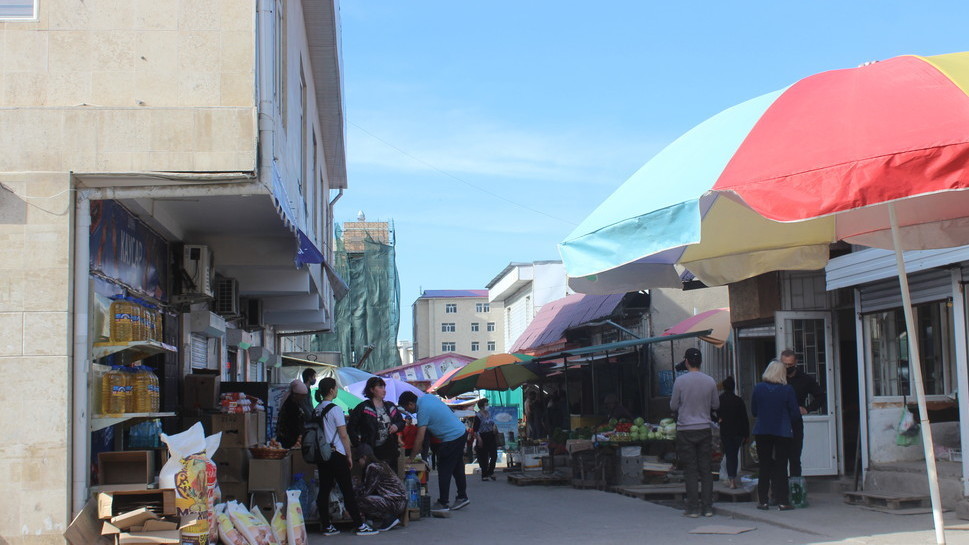 Орто-Сайский рынок