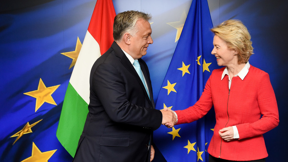 премьер-министр Венгрии Виктор Орбан и глава Еврокомиссии Урсула фон дер Ляйен
