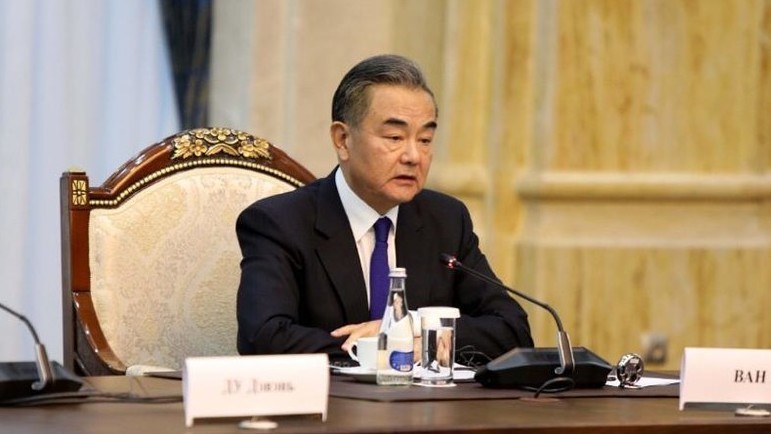 Член Госсовета, министр иностранных дел Китая Ван И