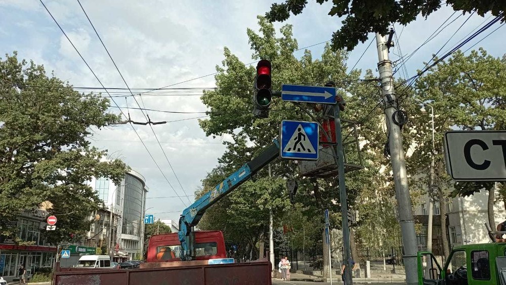 С сегодняшнего дня улицы Логвиненко и Панфилова от Киевской до проспекта Чуй стали односторонними